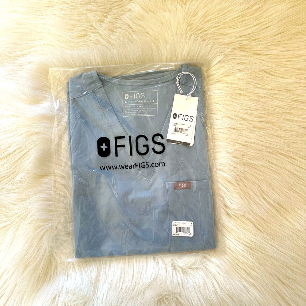 Figs New Dusty Blue. Small Catarina.